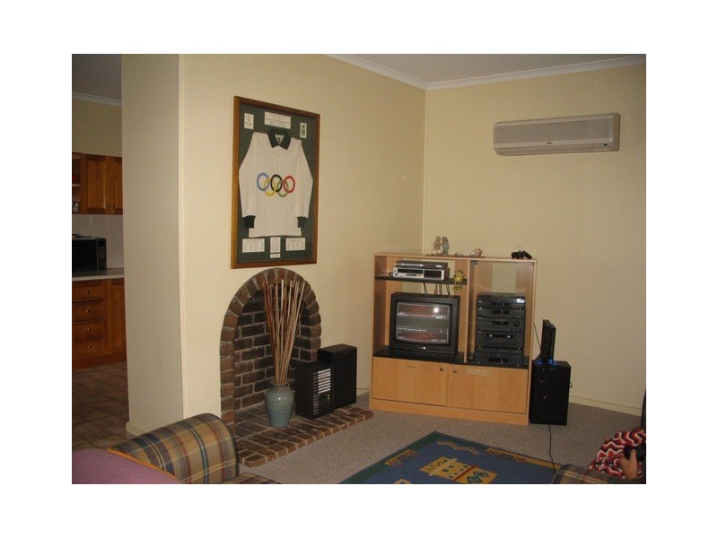 30 Essington Avenue, Clare SA 5453