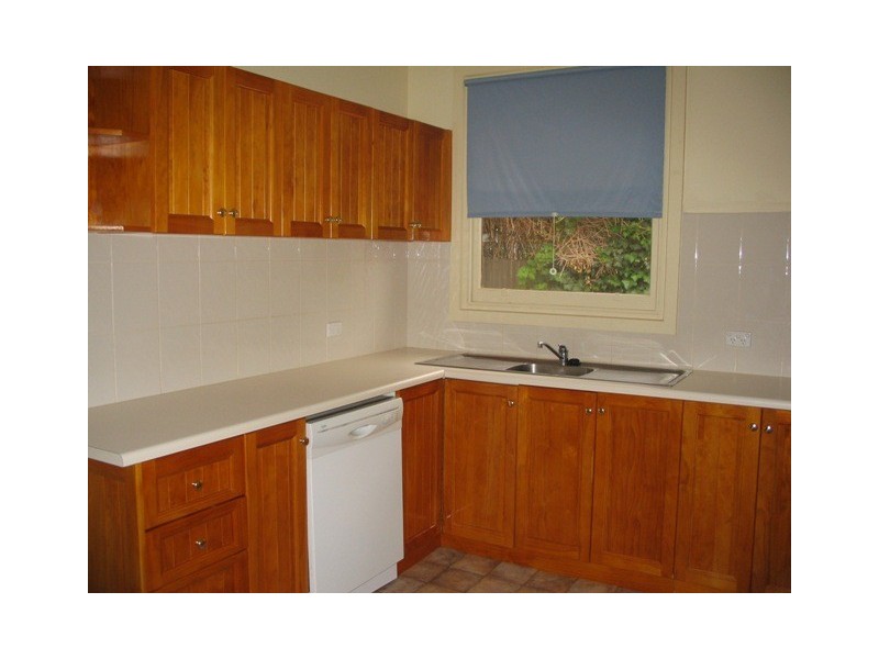 30 Essington Avenue, Clare SA 5453