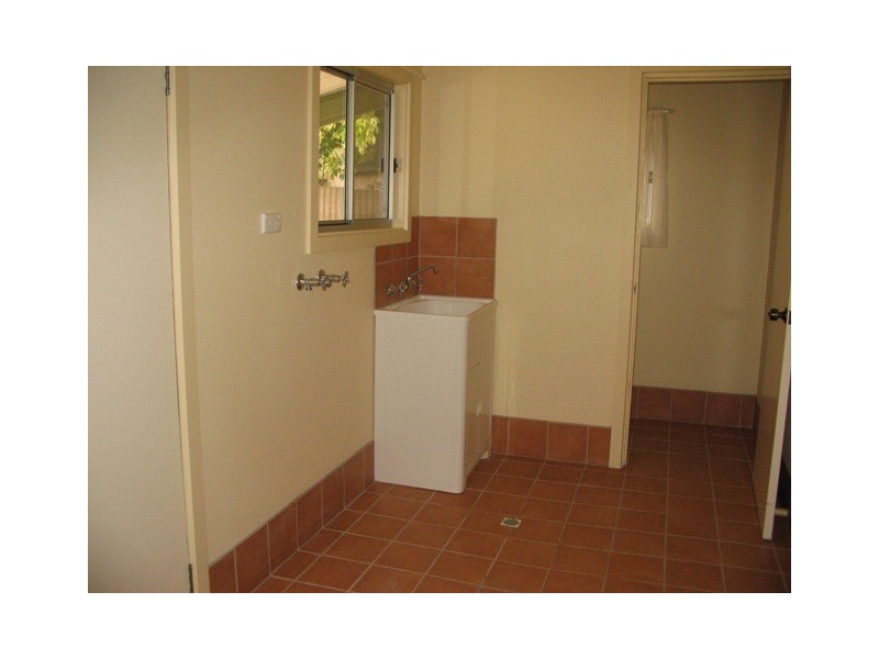 30 Essington Avenue, Clare SA 5453