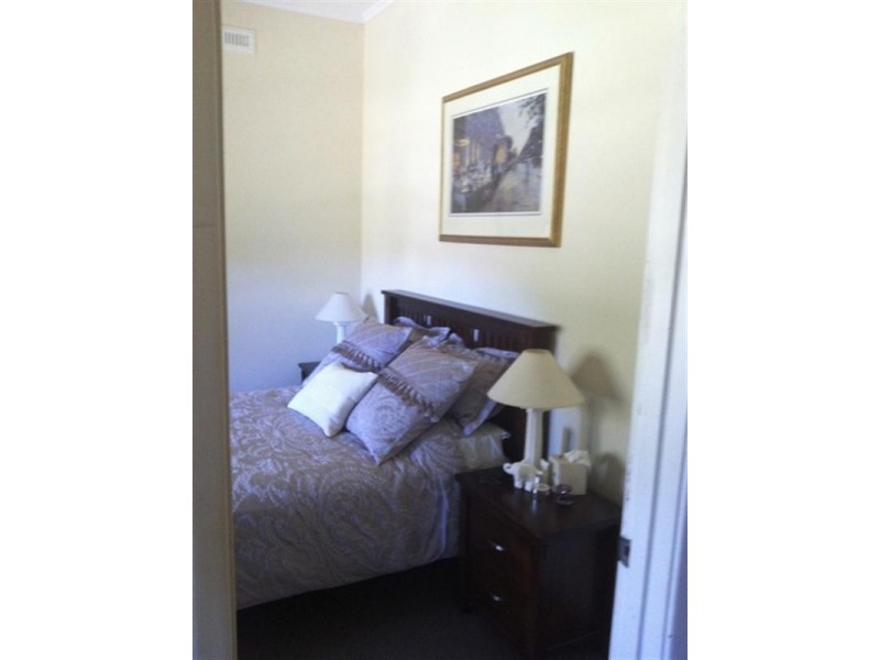 5 Bright Street, Clare SA 5453