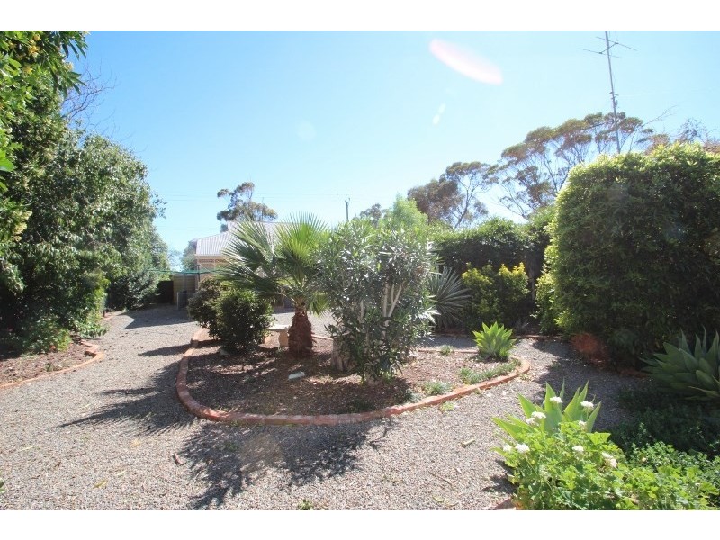 1 Mugges Court, Blyth SA 5462