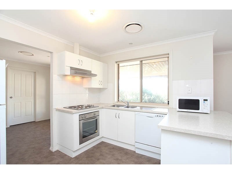 9 Houghton Street, Clare SA 5453