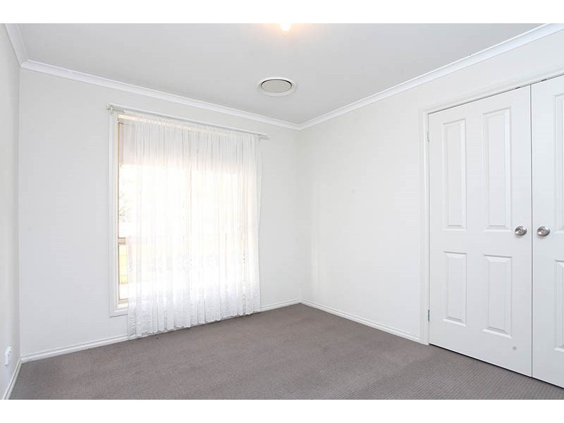 9 Houghton Street, Clare SA 5453