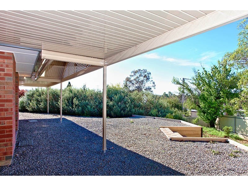 9 Houghton Street, Clare SA 5453