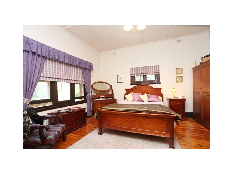 343 Main North Road, Clare SA 5453