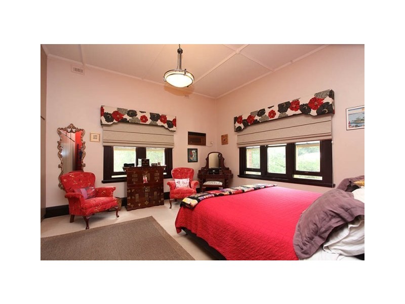 343 Main North Road, Clare SA 5453