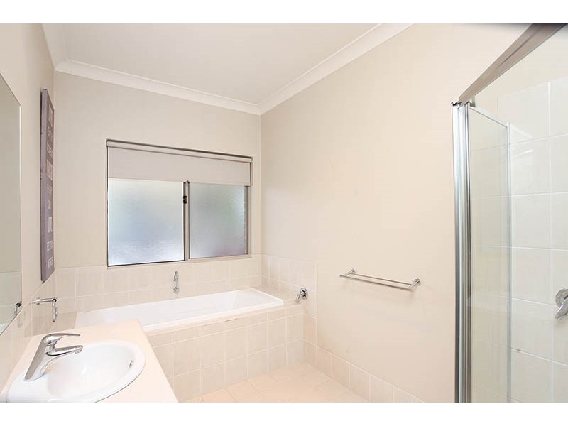 9 Rocky Glen Court, Clare SA 5453