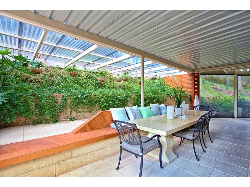 9 Warenda Road, Clare SA 5453