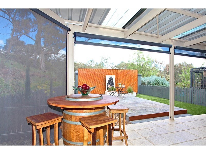 9 Warenda Road, Clare SA 5453