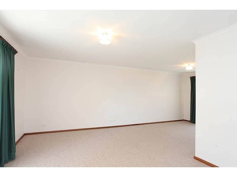 24 Henry Street, Clare SA 5453