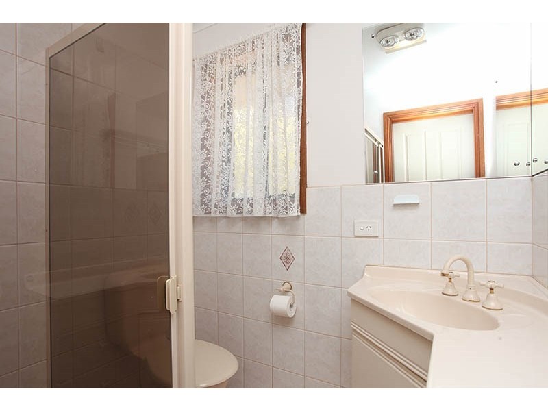 24 Henry Street, Clare SA 5453