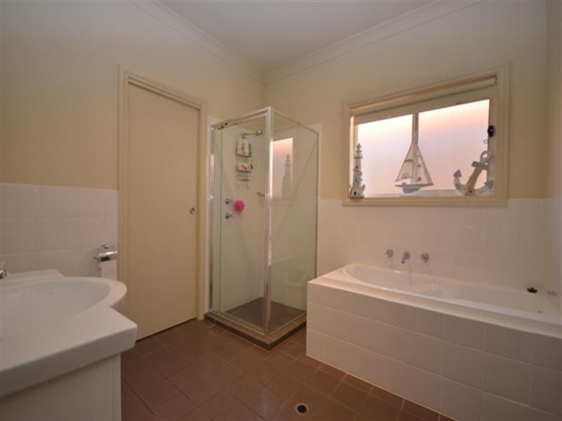 8/372 Main North Road, Clare SA 5453