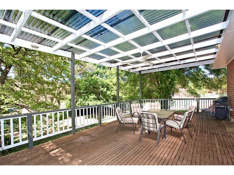 7 Beare Street, Clare SA 5453