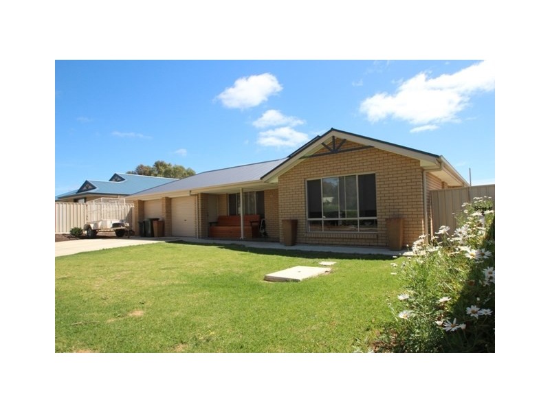 38 Masters Street, Riverton SA 5412