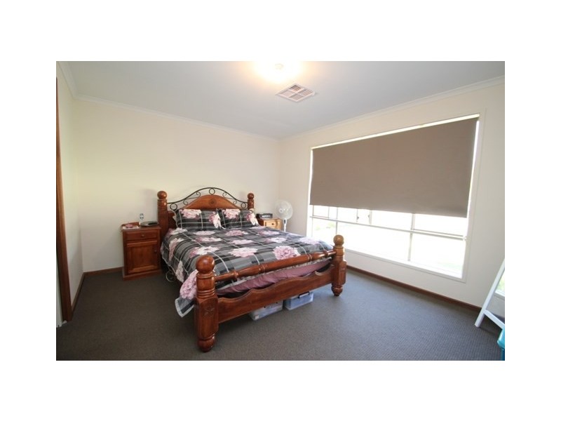 38 Masters Street, Riverton SA 5412