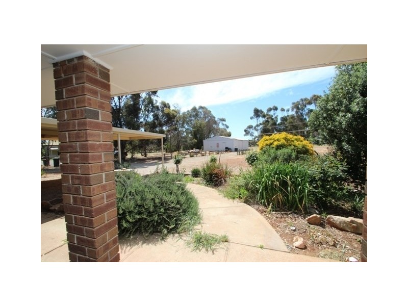 5 Merewether Street, Farrell Flat SA 5416