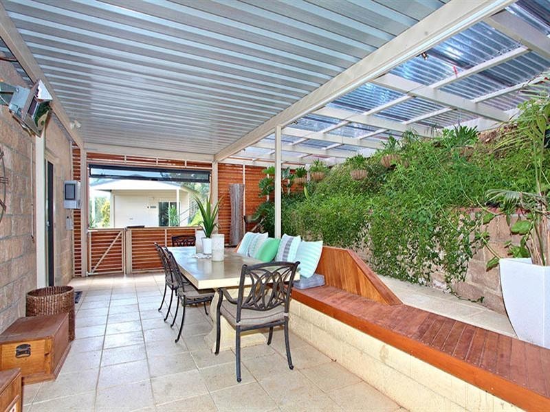 9 Warenda Road, Clare SA 5453