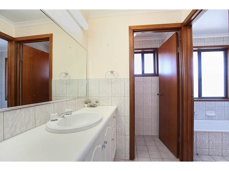 18-20 South East Terrace, Snowtown SA 5520