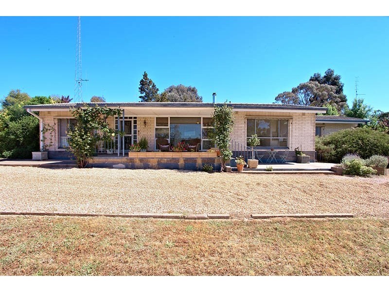 376 Main North Road, Clare SA 5453