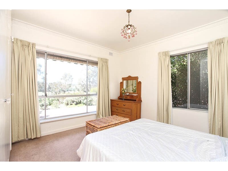 376 Main North Road, Clare SA 5453