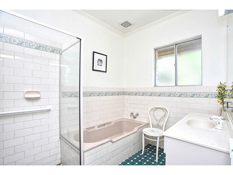 376 Main North Road, Clare SA 5453