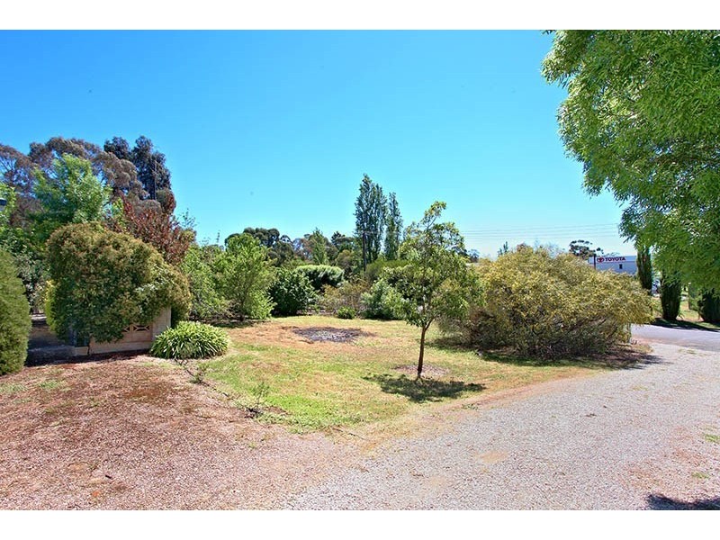 376 Main North Road, Clare SA 5453