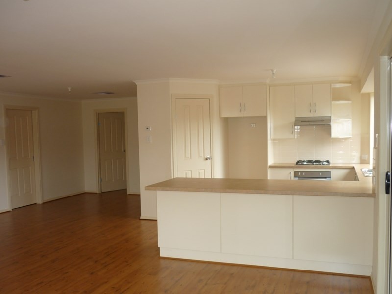 11 Pandappa Drive, Clare SA 5453