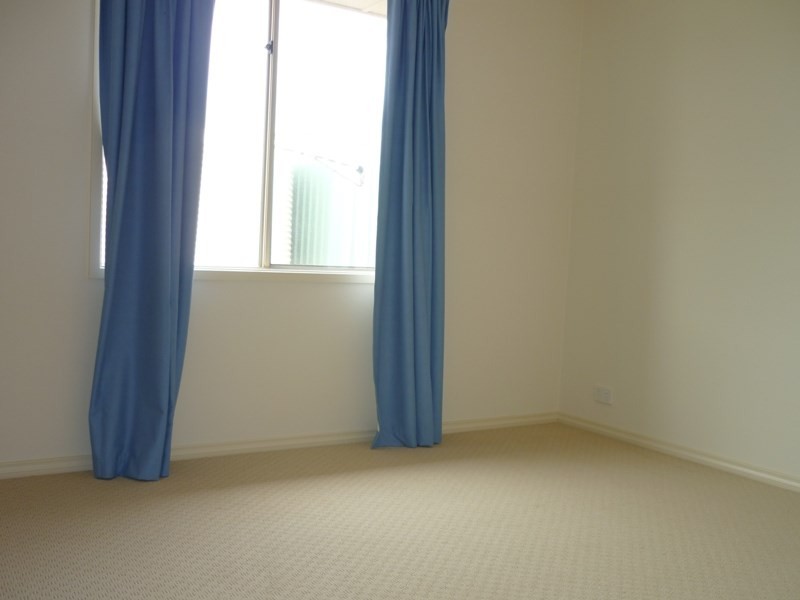 11 Pandappa Drive, Clare SA 5453