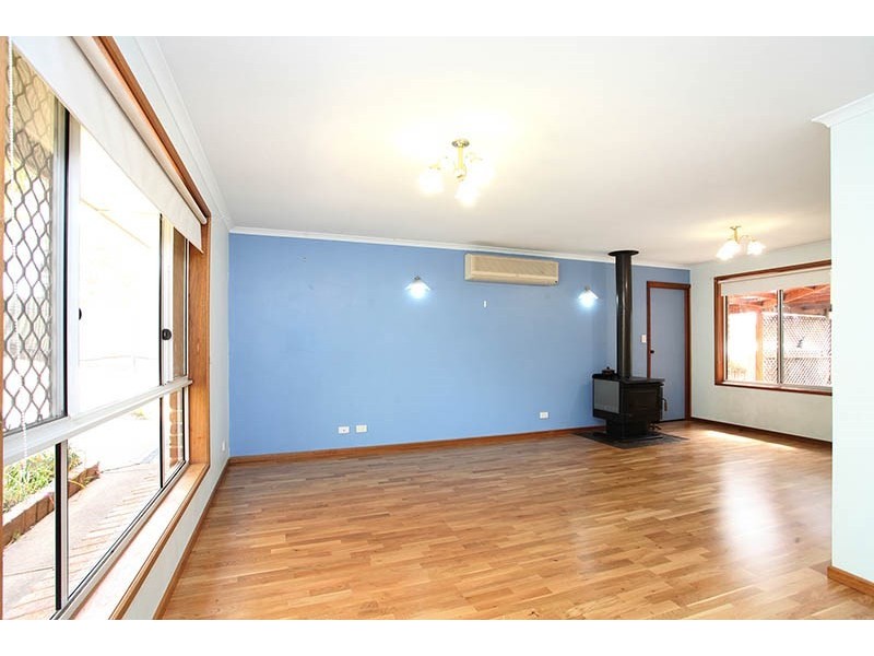 8 East View Street, Clare SA 5453