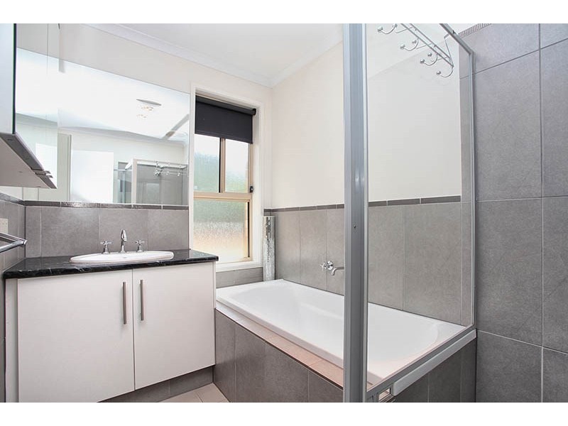 21 Pandappa Drive, Clare SA 5453