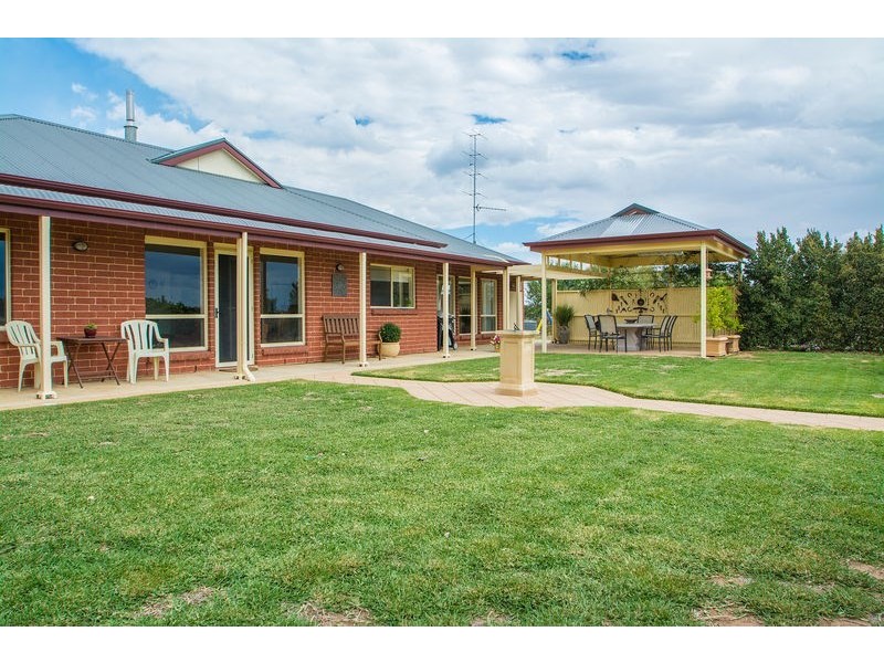 298 Spring Farm Road, Clare SA 5453