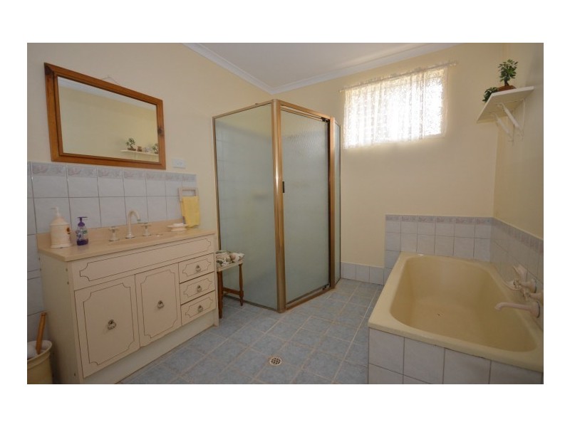 10118A Barrier Highway, Hallett SA 5419