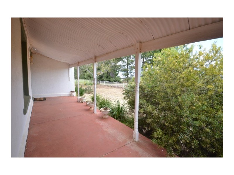 10118A Barrier Highway, Hallett SA 5419