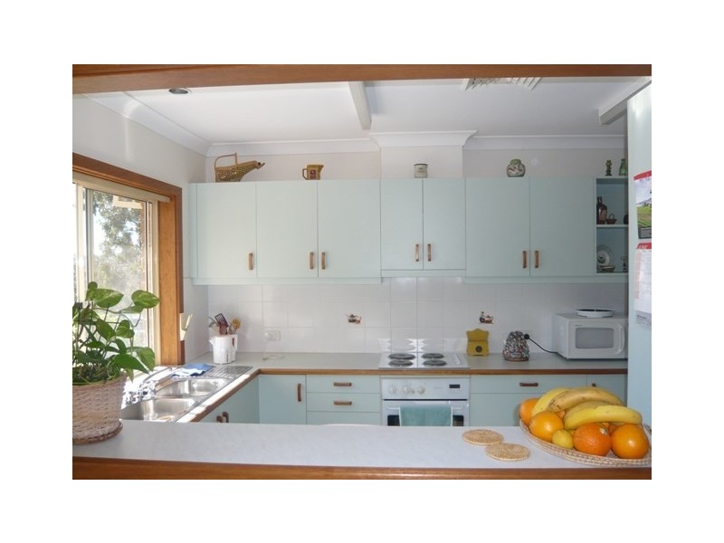 6 Michael Court, Clare SA 5453