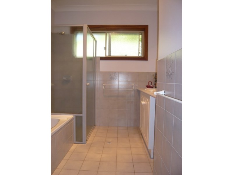 6 Michael Court, Clare SA 5453