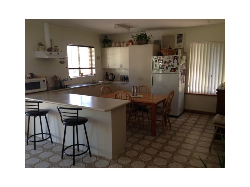 2 Powell Street, Clare SA 5453