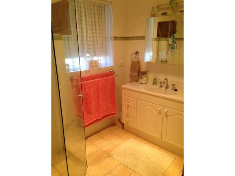 2 Powell Street, Clare SA 5453