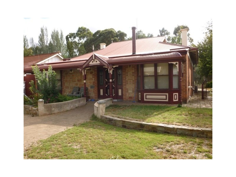 32 Jonathan Street, Clare SA 5453