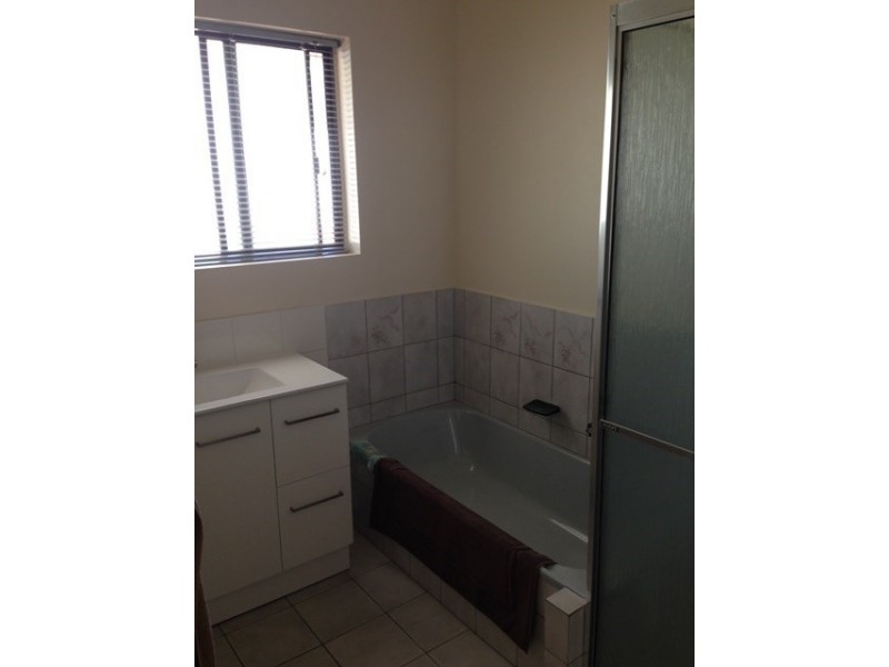 11A Guilford Street, Clare SA 5453