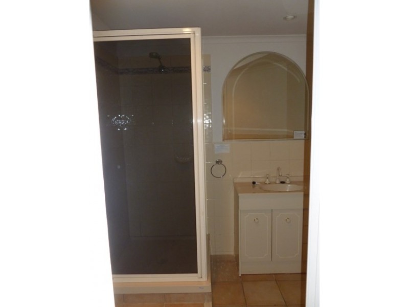 118 White Hut Road, Clare SA 5453