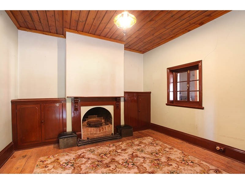 2 Jessie Street, Clare SA 5453