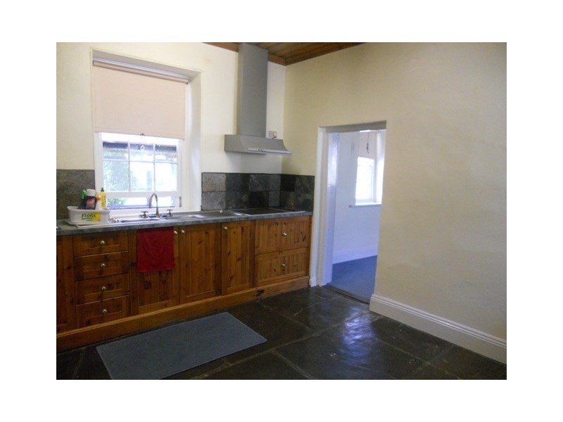 6 Queen, Burra SA 5417