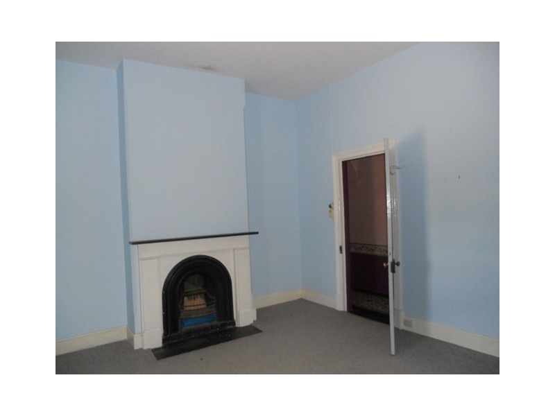 6 Queen, Burra SA 5417