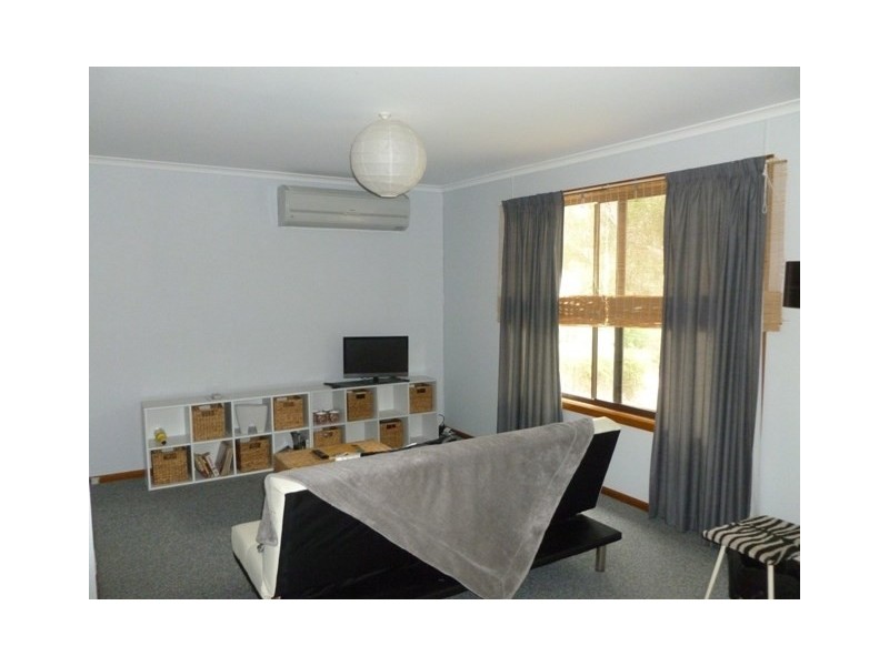 26 Strickland Street, Clare SA 5453