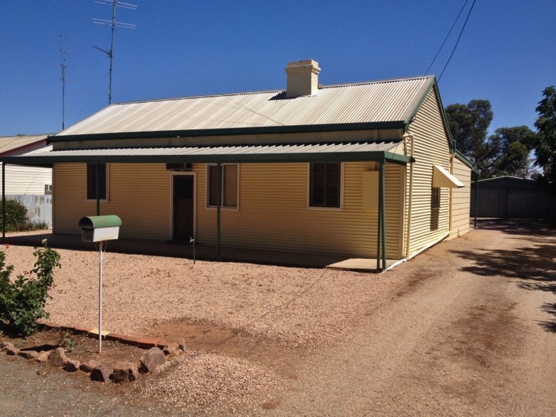 27 North Terrace, Snowtown SA 5520