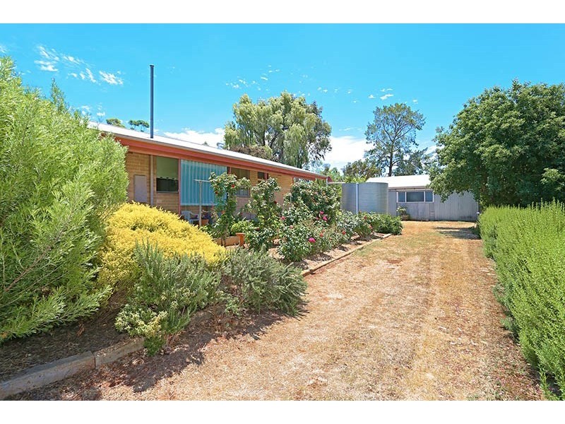 22 Port Road, Auburn SA 5451