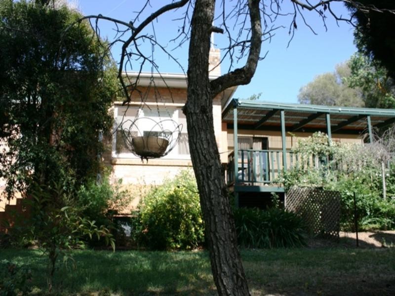 1 Stanley Place, Clare SA 5453