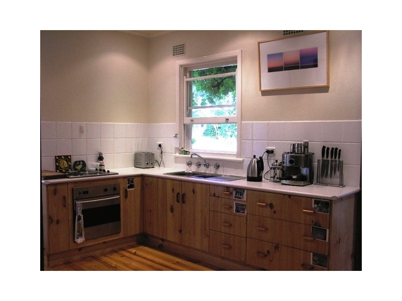 1 Stanley Place, Clare SA 5453