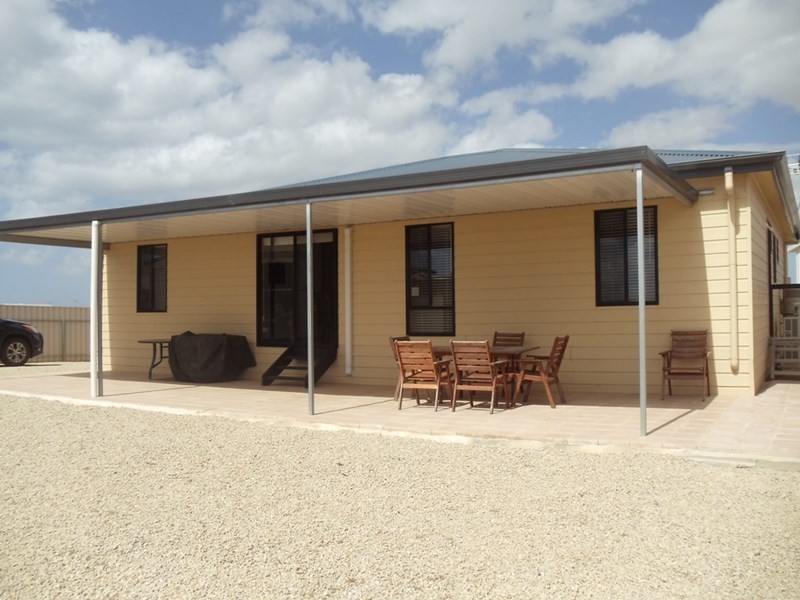 18 Seascape Road, Point Turton SA 5575
