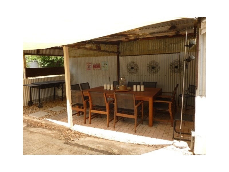 140 Main North, Clare SA 5453